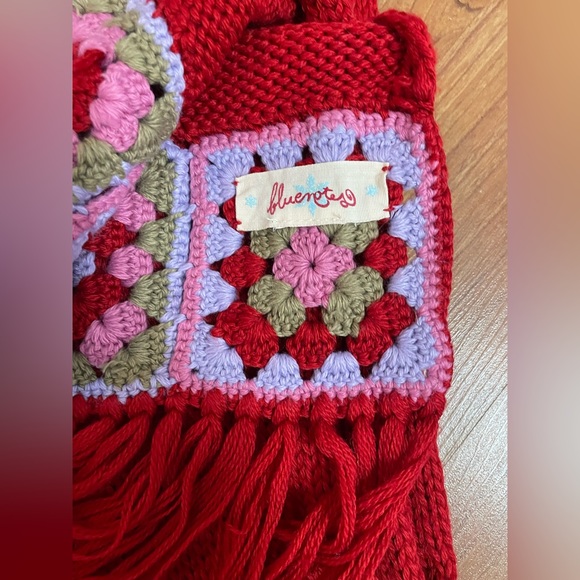 Bluenotes Knit/Crochet Scarf - Picture 3 of 4